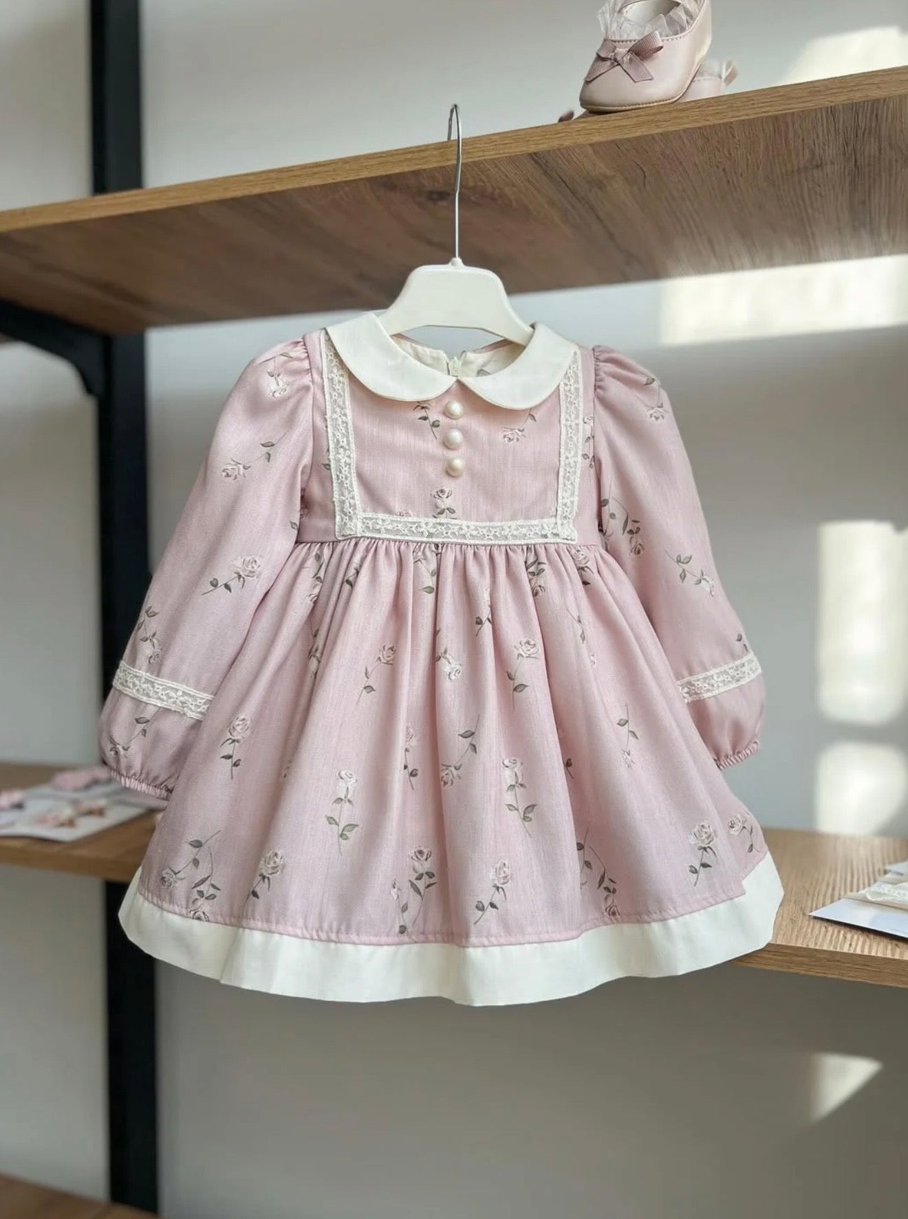 FUSTAN ROZE ME JAKË TË BARDHË - & DETAJE KLASIKE