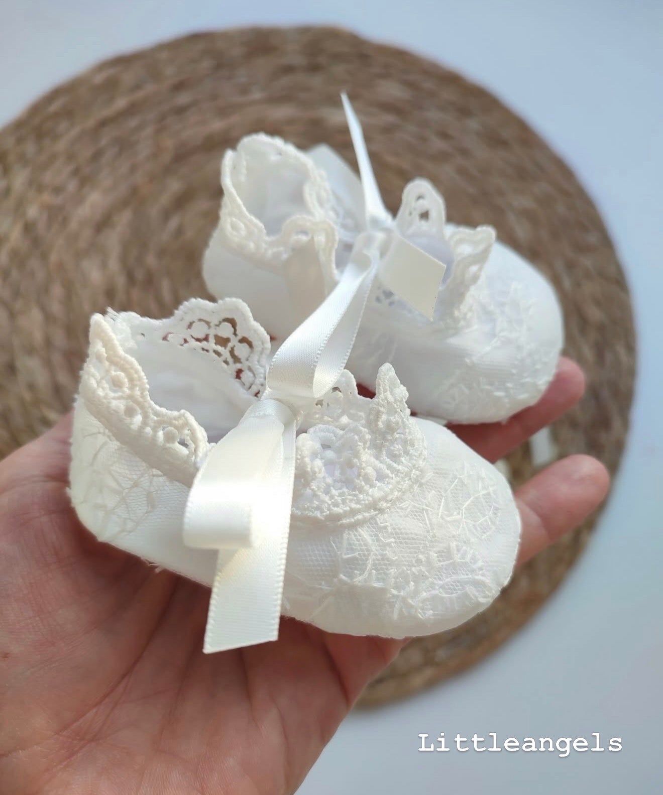 PUPA TË BARDHA - NEWBORN